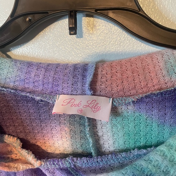 Pink Lily Waffle Knit Pullover. 2/$20 - Picture 4 of 4